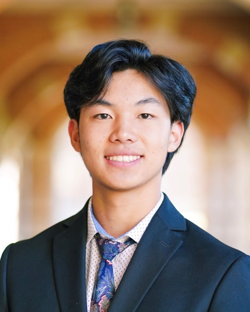 Headshot — Kenneth Lee
